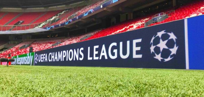 TC10 室外LED球場(chǎng)顯示屏